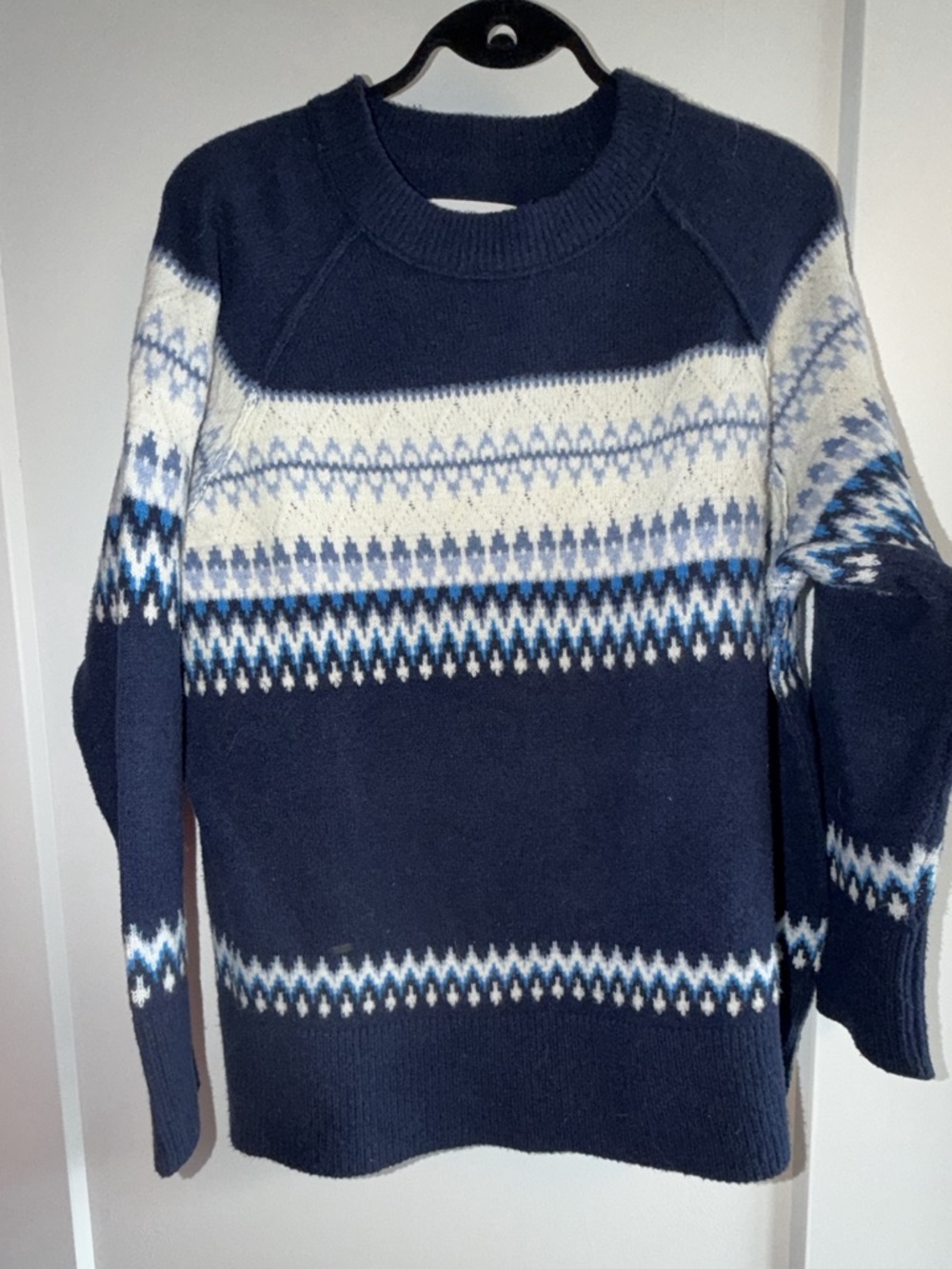 American Eagle Navy Fair Isle Crewneck Sweater